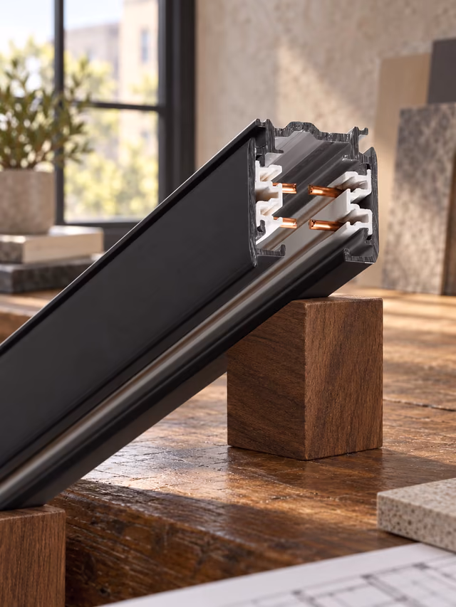 The Three Phase Track collection by Flos
