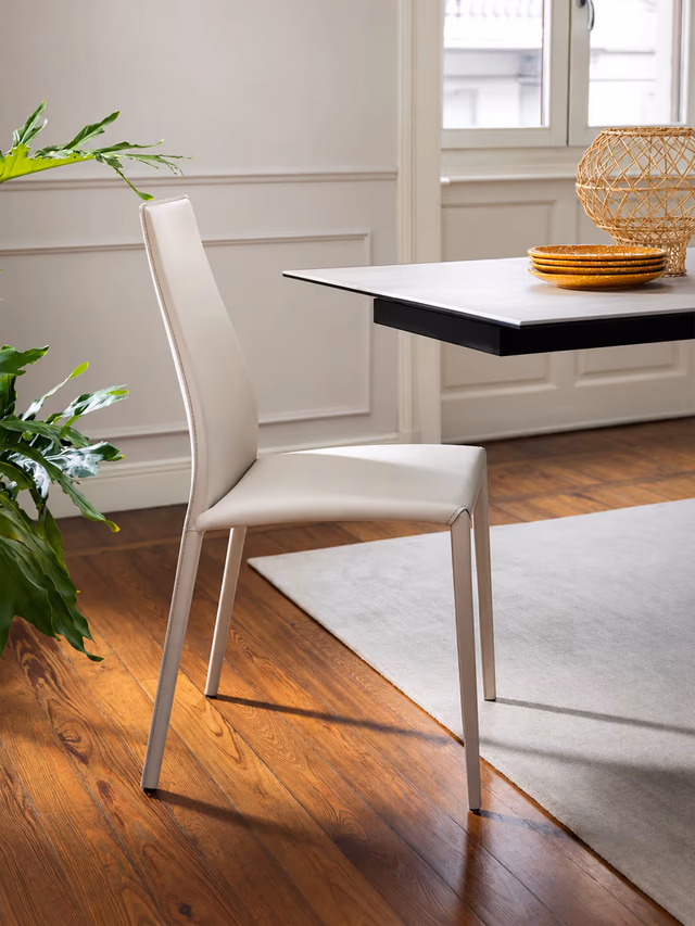 Aida collection by Calligaris