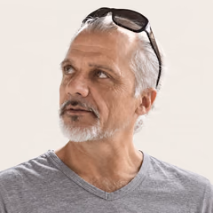 Roberto Mora