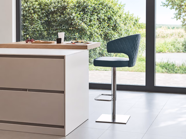 Wing Stool by Peressini Casa