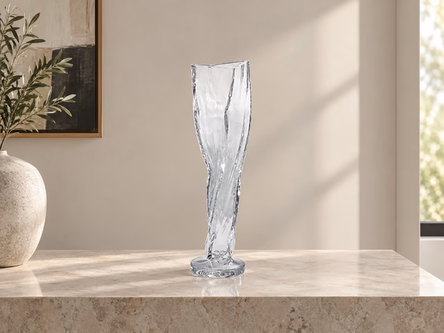 Wells IV Vase by Driade