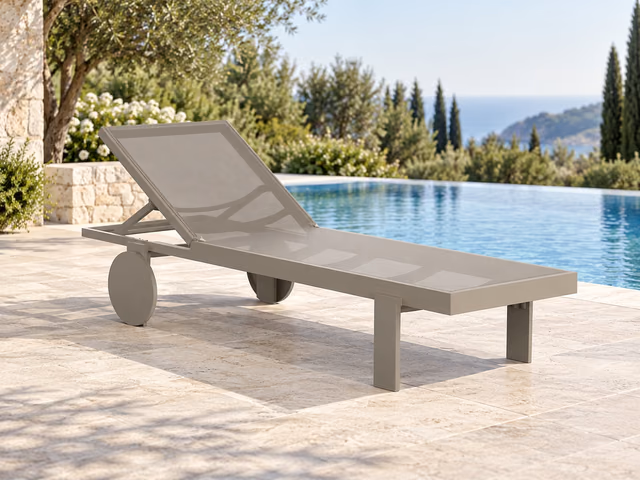 Gatsby Sun Lounger by Vondom