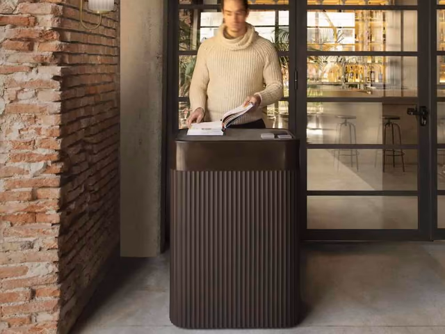 Cordiale Welcome Reception Counter by Slide