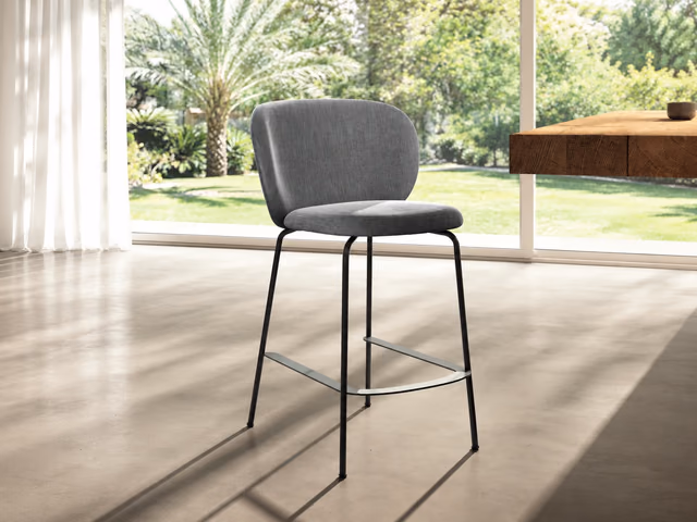 Colombina Stool by Lago