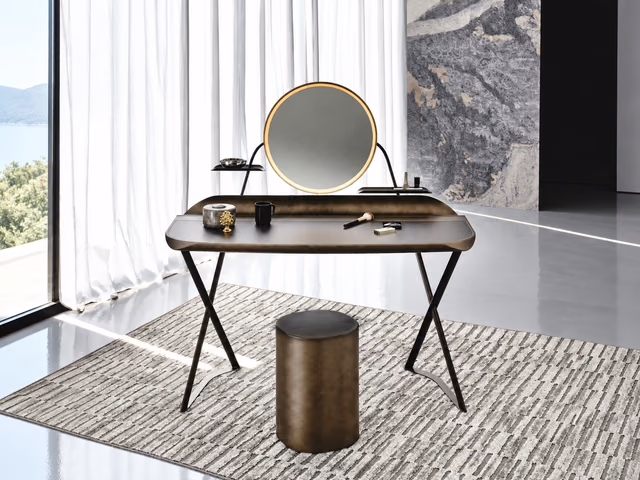 Cocoon Trousse Leather Vanity by Cattelan Italia