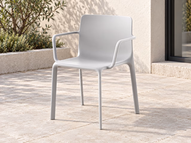 Kes Chair With Arms by Vondom