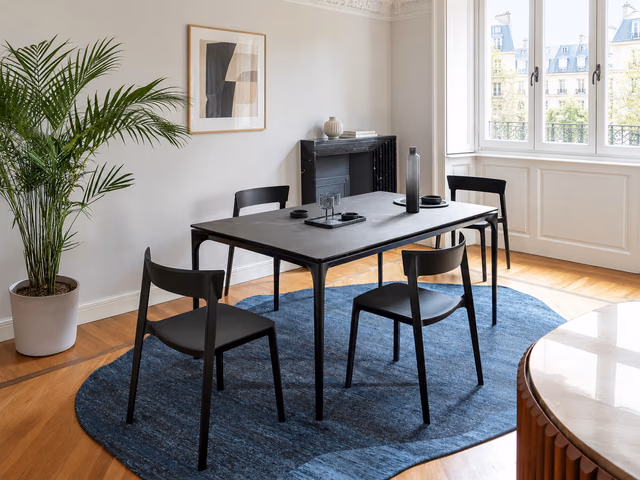 Silhouette Extendable Dining Table by Calligaris
