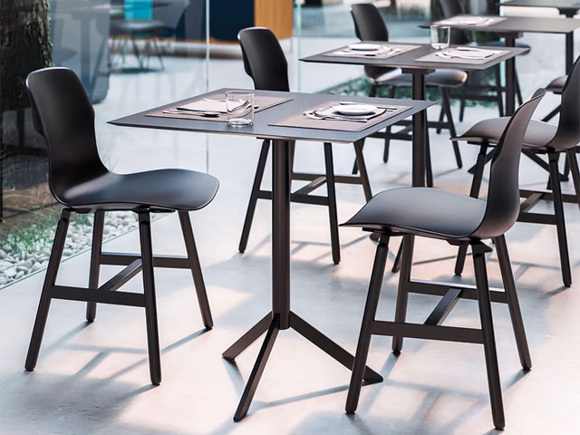 Stereo Metal Polypropylene Chair by Casamania