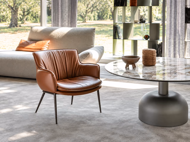 Rhonda Lounge Swivel Armchair by Cattelan Italia