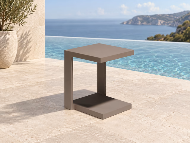 Gatsby Sunbed Table by Vondom