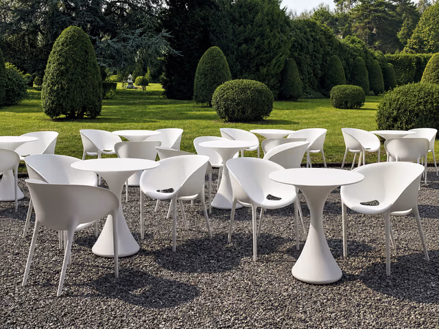 Kissi Kissi Dining Table by Driade