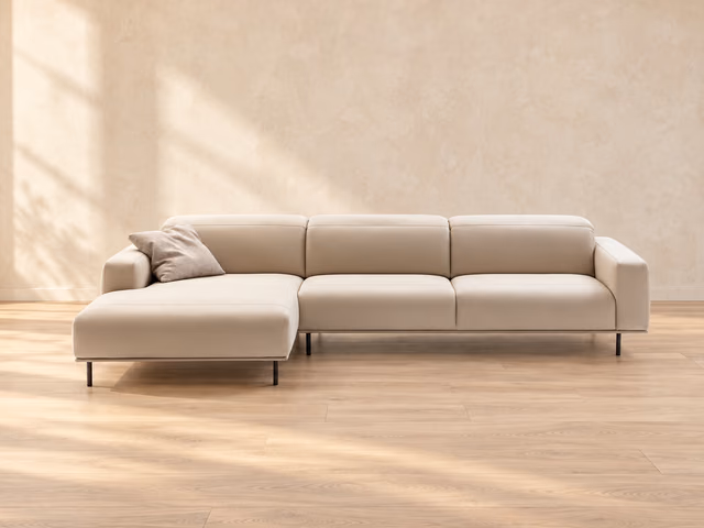 Wing Sofa by Nicoline