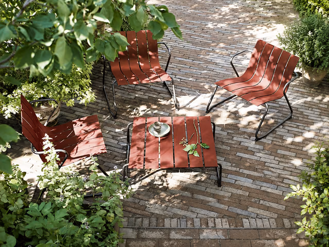 Ocean Lounge Table — Burnt Red by Mater