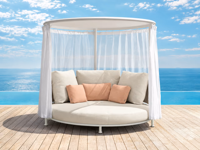 Coral Daybed by Talenti