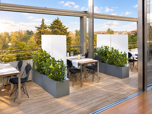 Privé Plexiglass Panel by Slide