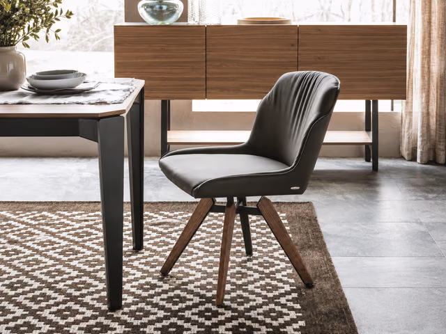 Tyler Swivel Chair by Cattelan Italia
