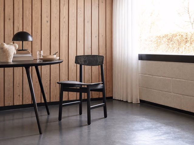 Conscious Chair 3162 — Black Painted Beech and Coffee Waste Black by Mater