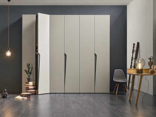 Drop Hinged-Door Wardrobe by Tomasella