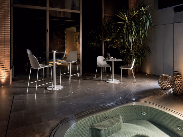 Club High Outdoor Table Base by Bontempi