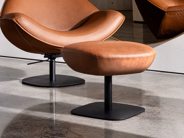 Alisia Footrest by Sovet