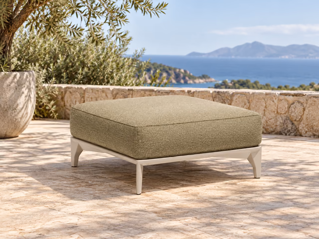 Pasadena Ottoman by Vondom