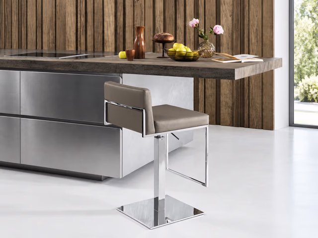 Even Plus Adjustable Stool by Calligaris