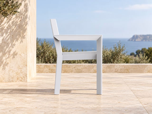 Frame Chair With Arms by Vondom