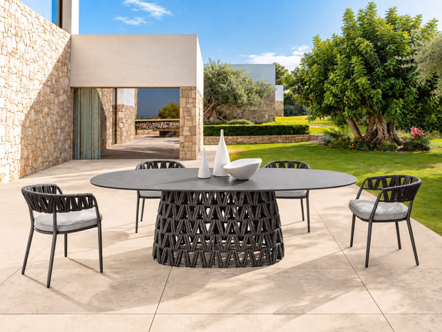 Swipe Dining Table 220 × 110 by Talenti