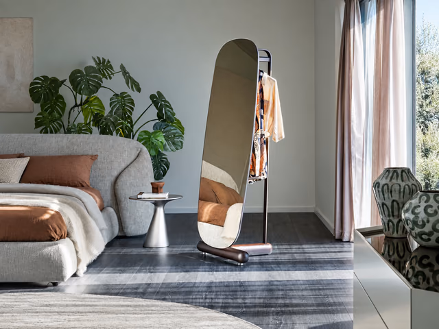 Pierre Valet Mirror by Cattelan Italia