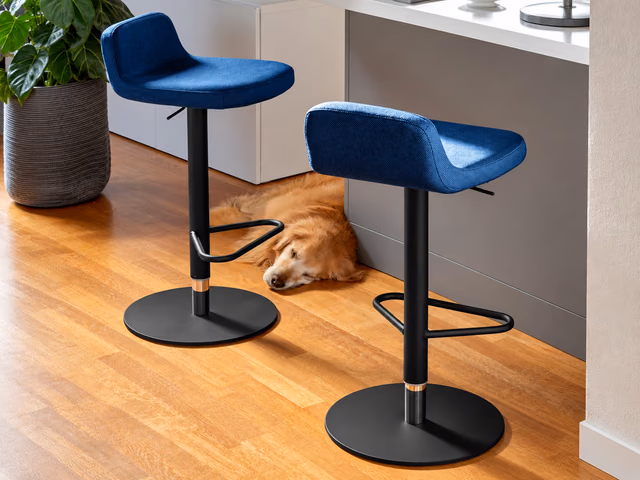 Riley Stool by Connubia