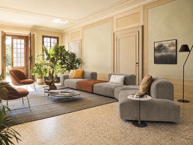 Delano Up Sofa by Pianca
