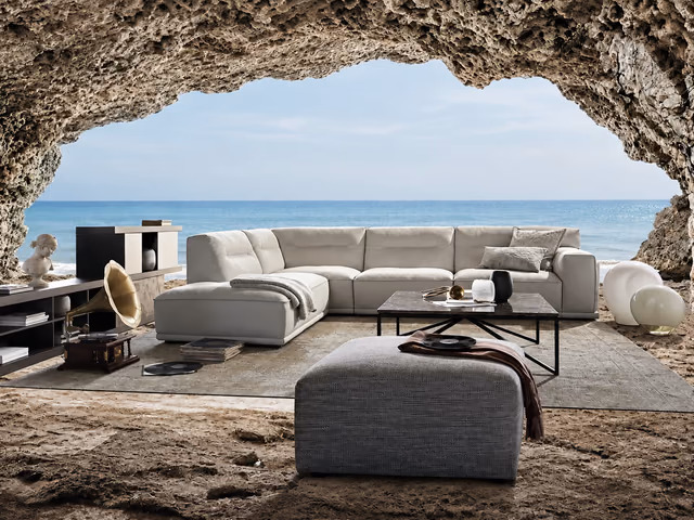 Dorian Sectional by Natuzzi Italia