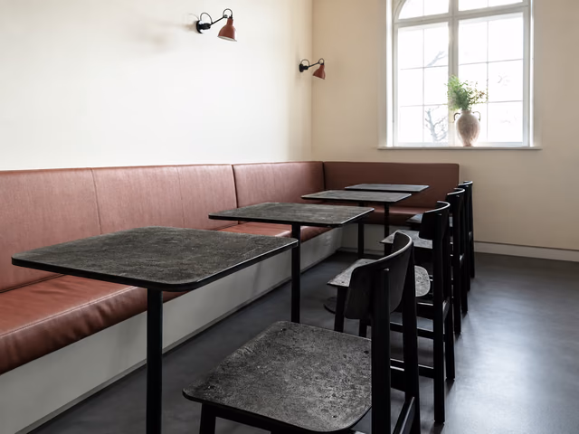 Mater Bar Table — Coffee Waste Black, H 106,6 cm, 60 × 60 cm by Mater