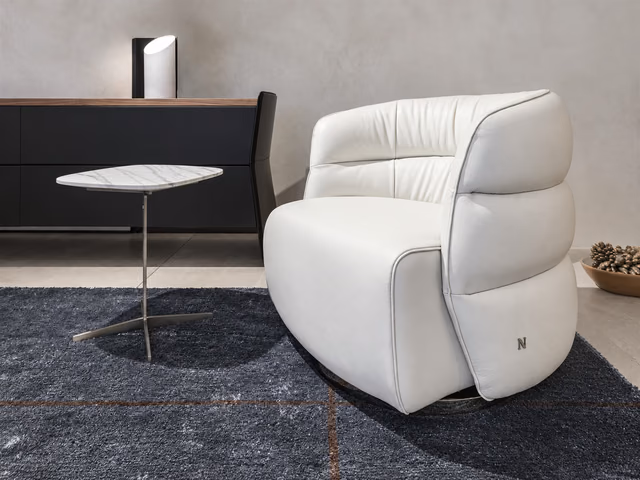 Couture Swivel Armchair by Natuzzi Italia