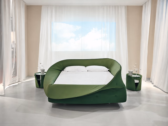 Colletto Bed by Lago