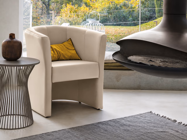 Linda Armchair by Tomasella