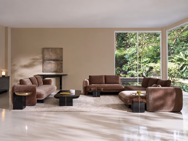 Overlap Sectional by Caracole
