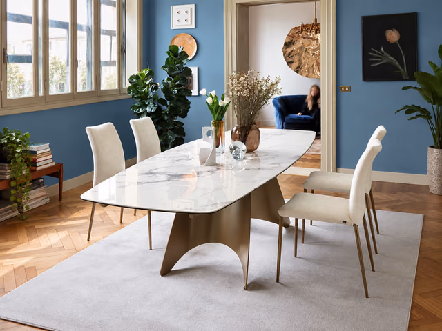 Orion Dining Table, Barrel-Shaped by Connubia