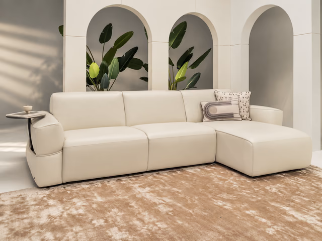 Easy Sectional by Natuzzi Italia