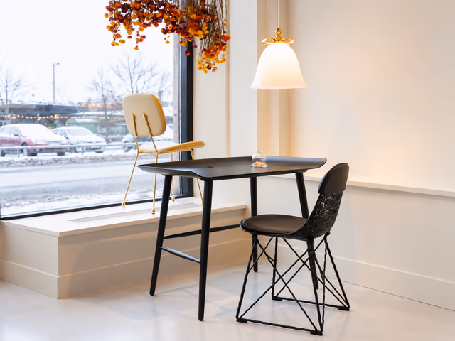 Carbon Chair by Moooi