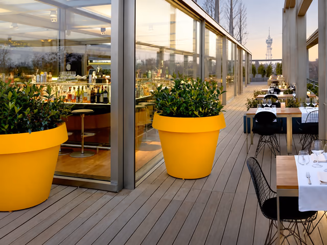 Giò Tondo Planter by Slide