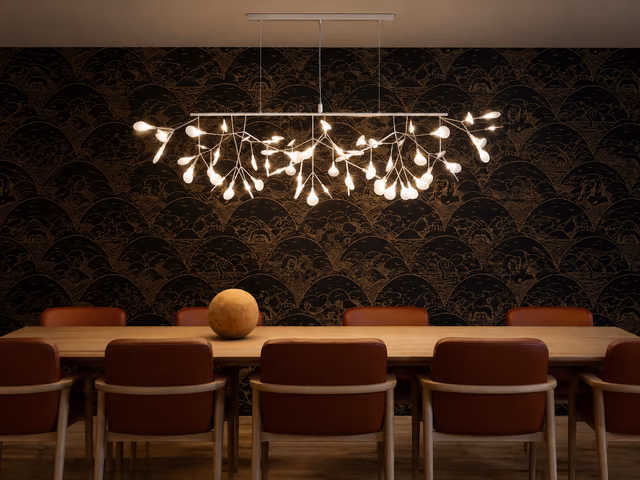 Heracleum III Linear Pendant Lamp by Moooi