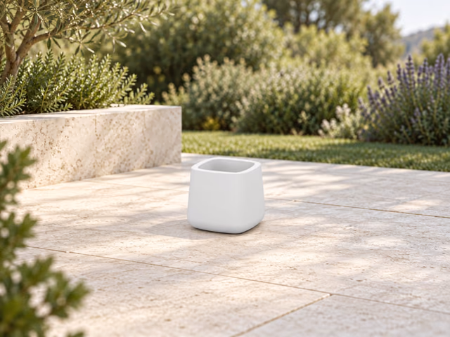 Ulm Maceteros Planter by Vondom