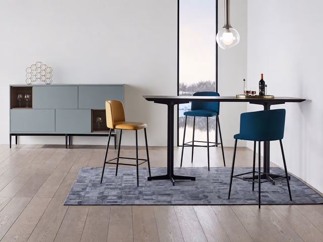 Ballet Stool by Camerich
