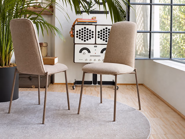 Riley Chair by Connubia