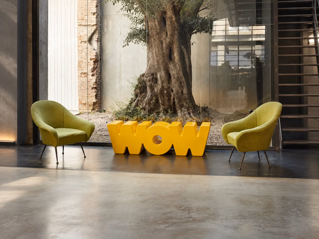 Wow Bench by Slide