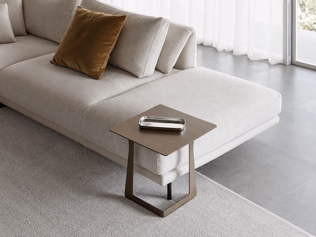 Shiny Coffee Table by Nicoline