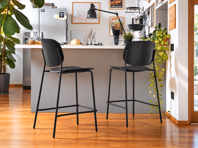 Yo! Counter Stool by Connubia