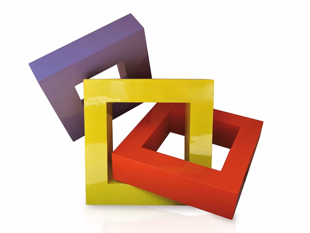 Carre Sculpture by Slide