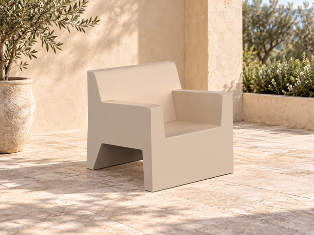 Jut Lounge Chair by Vondom